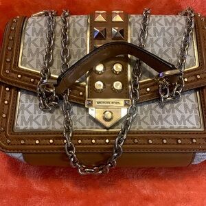 Micheal Kors crossbody